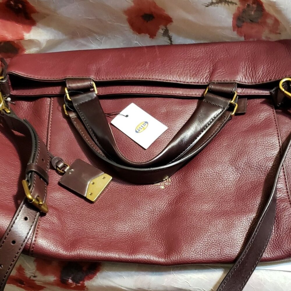 NWT Fossil Vickery Leather Crossbody Tote – Rare Eggplant Color